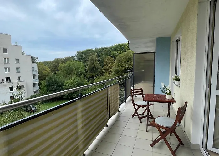 Sunny Aga 200m To Sea Promenade